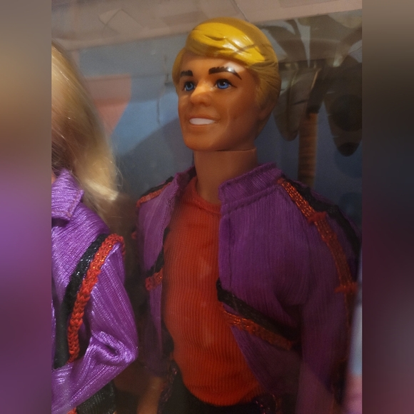 1980 Rollerskating Barbie and Ken - Picture 4 of 5